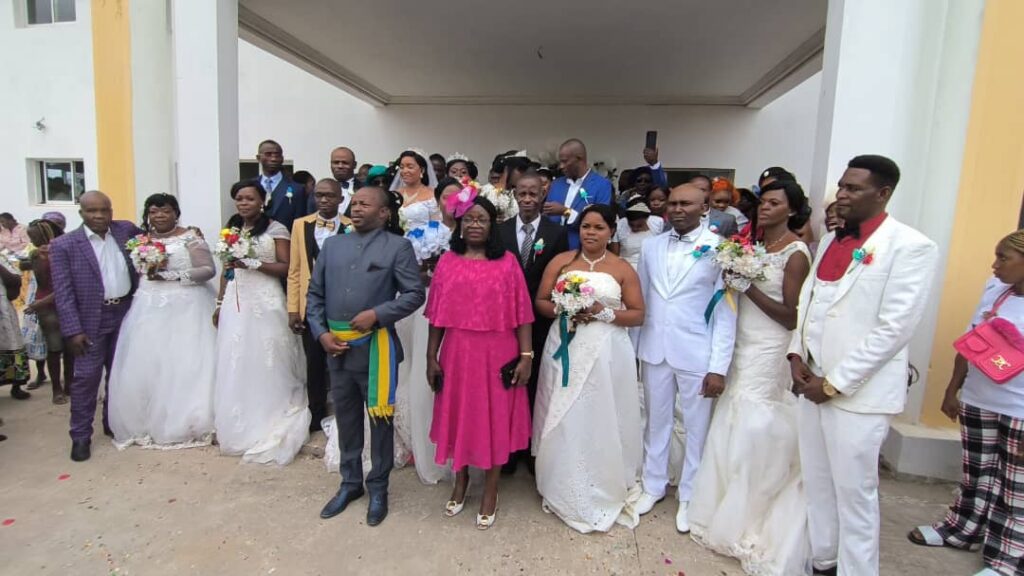 Medias241.com-Gabon-Ndjolé: Succès Éclatant pour la 3e Édition des Mariages Collectifs
